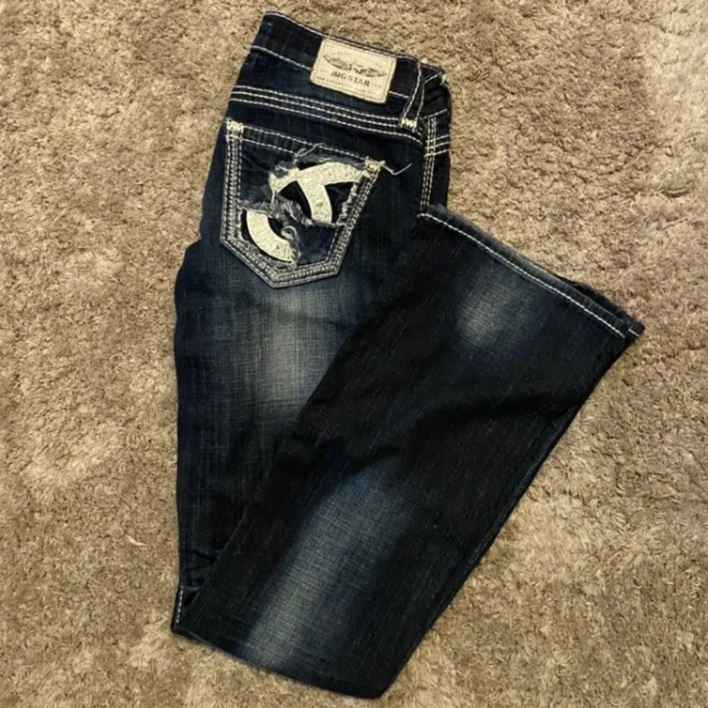 ISO 25L in these exact jeans!!!